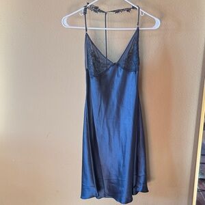 SILKSILKY • Royal blue nightgown